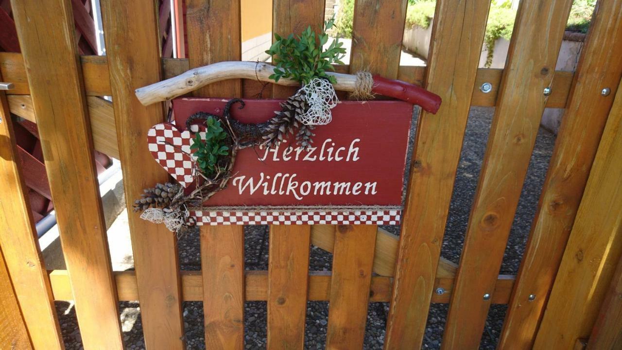 Апартаменти Am Rosengarten Neuhaus an der Pegnitz Екстер'єр фото